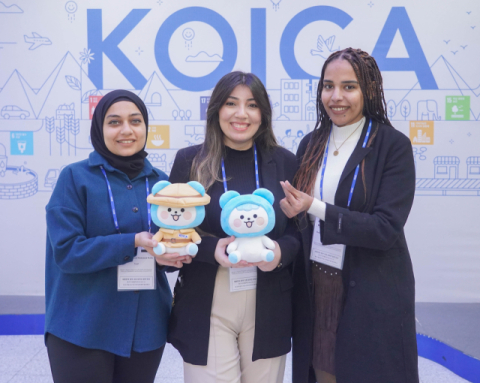 (왼쪽부터) 파산트 하페즈(Passant Hafez, 박사과정), 하비바 라비브(Habiba Labib, 석사과정) 하나 샬랄리(Hana Shallaly, 박사과정).