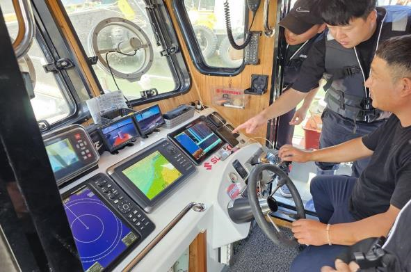 청년어업인 실습고육 현장. 수산자원공단 제공