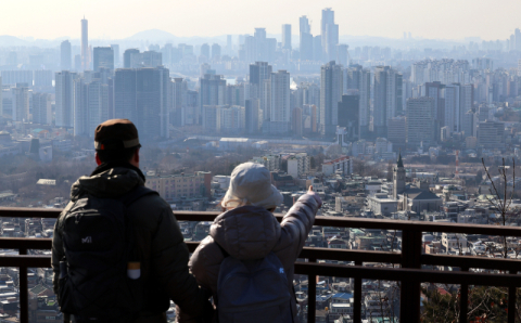 이 대통령 “다주택자 마지막 기회”, 국힘 “협박으로 집값 못 잡아”