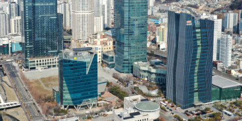 마침내 완성된 45층 금융타워… 해양금융 거점 날갯짓 채비