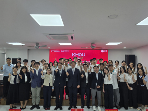 호치민교통대 외국인편입학특별과정 예비입학 후보학생들과 만남.