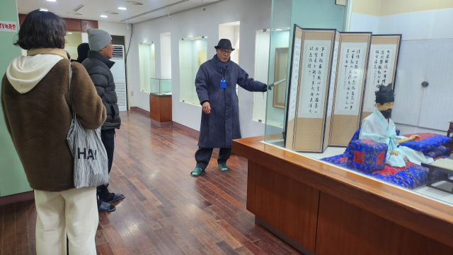 보물과 국보 등으로 지정된 서애 류성룡의 유물들이 전시돼 있는 전시관.