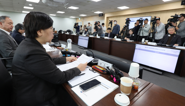 6일 서울 서초구 건강보험심사평가원 전문가자문회의장에서 열린 제6차 보건의료정책심의위원회에서 정은경 보건복지부 장관이 발언을 하고 있다. 연합뉴스