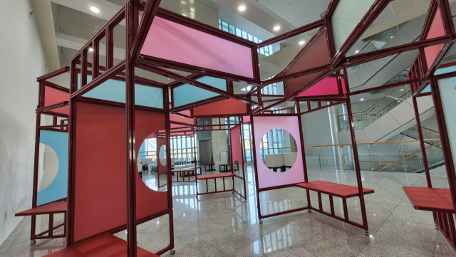 ADHD(김영은, 김지하), '사이, 너머'(Between, Beyond). 부산현대미술관 제공