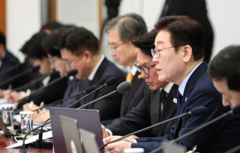 이 대통령, 임대사업자 겨냥…