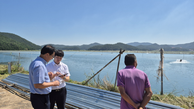 양식장 임대사업 현장실사 장면. 어촌어항공단 제공