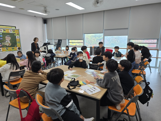 생물다양성교육 운영 사진. 국립생물자원관 제공