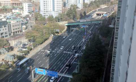 [대심도 진출입로 혼란 개선 추진] 또 사고 나서야 대책