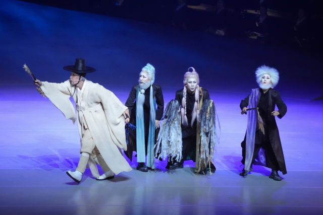 국립부산국악원의 우수 레퍼토리 가운데 하나인 국악극 ‘춤바람분데이’ 공연 모습. 국립부산국악원 제공