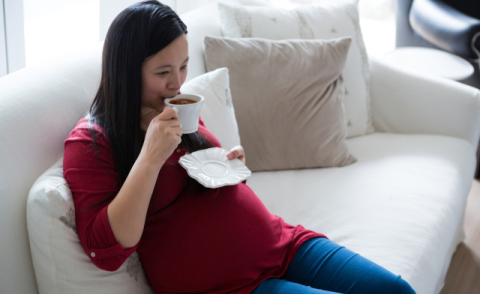 임신 중 적정 수준 커피 마시면 아이 아토피 발병 ↓