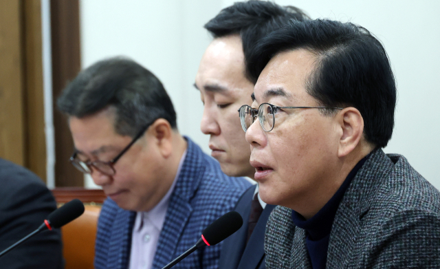 국민의힘 송언석 원내대표가 2일 국회에서 열린 최고위원회의에서 발언하고 있다. 연합뉴스