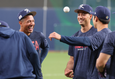 존스·위트컴 치고 더닝 막는다 “일본·대만 문제 없어요”