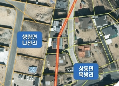 경남 김해시의 한 건축물이 생림면 나전리와 상동면 묵방리에 걸쳐 자리한 것으로 확인 돼 불합리한 행정구역 변경 사례에 포함됐다. 김해시 제공