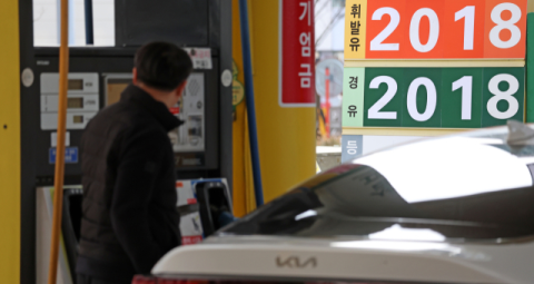 “살다살다 이런 유가 처음” 화물·택배기사들 한숨 [불붙은 기름값, 부울경 비상등]