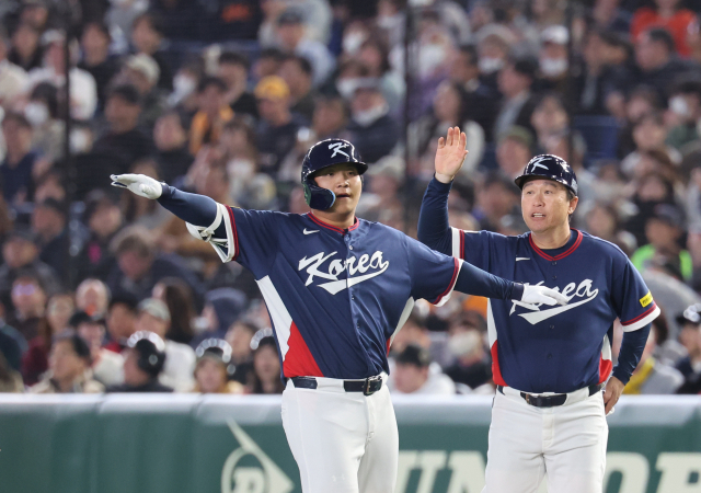 9일 일본 도쿄돔에서 열린 2026 월드베이스볼클래식(WBC) C조 조별리그 최종전 대한민국과 호주의 경기. 5회초 2사 한국 문보경이 1타점 적시타를 친 뒤 기뻐하고 있다. 연합뉴스