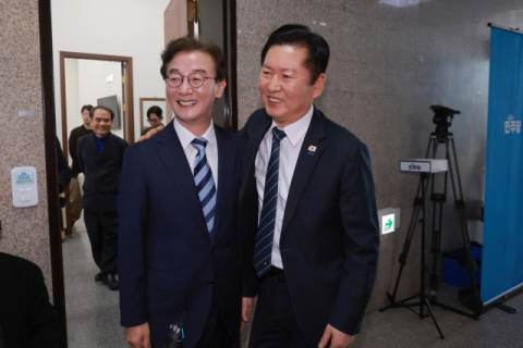 전재수 “사람의 관점에서 경선해야”… 부산시장 예비후보 합류