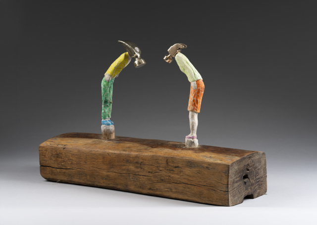 이웰갤러리에서 열리고 있는 박주현 조각가의 작품 '관계의 각도'. 이웰갤러리 제공