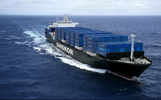 사진은 장금상선 컨테이너선. 부산일보 DB