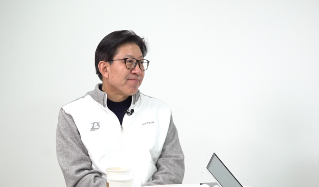 3선 도전을 앞두고 있는 박형준 부산시장은 20일 <부산일보TV> 스튜디오에서 진행된 ‘6·3 인터뷰’에 출연해 발언하고 있다.