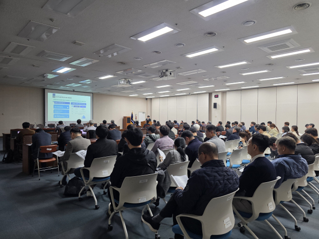 26일 오후 2시 부산시의회 대회의실에서 ‘부산 택시 자율주행 토론회’가 열렸다. 부산 택시에 대한 자율주행 기반 미래 모빌리티 전환 방안을 모색하기 위해서다. 김재량 기자 ryang@