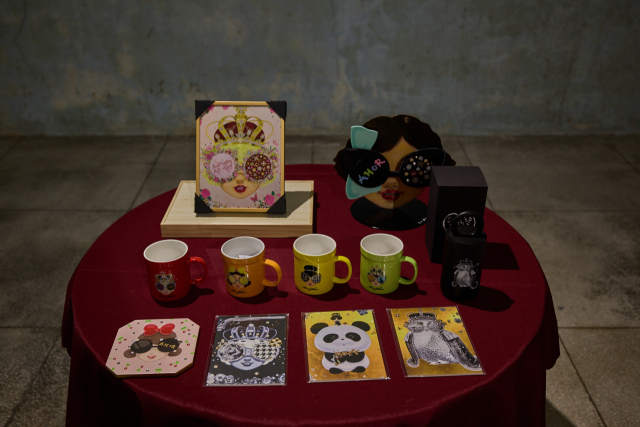 아티스트 굿즈들. 부산근현대역사관 제공