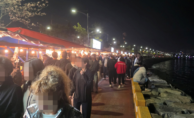지난 28일 경남 창원시 진해구 속천항 일대. 강대한 기자