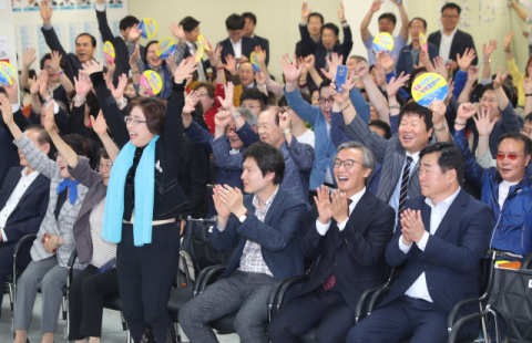 2018년 지선 분위기… 민주, PK서 역대급 완승 거둘까