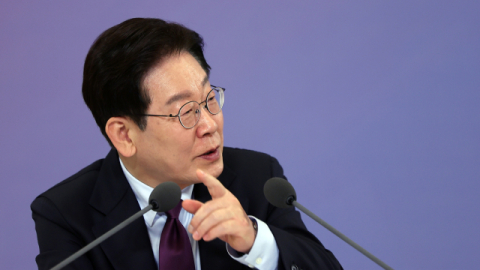 [속보]이 대통령, 부산 출마설 하정우에 