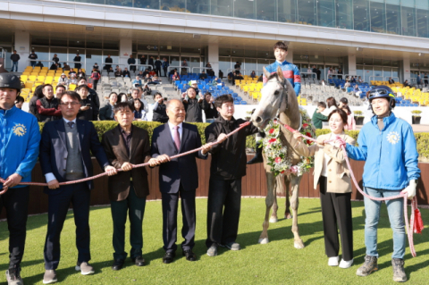 렛츠런파크, ‘클리어리위너’ 막판 대역전극으로 ‘루나Stakes’ 우승