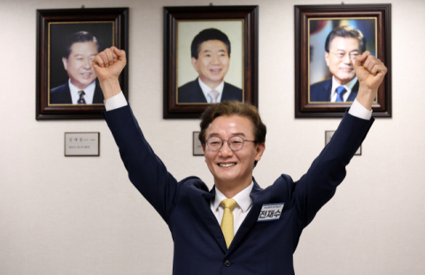 전재수, 사법 리스크도 이겨냈다… 압도적 지지율로 본선 안착 '파죽지세'