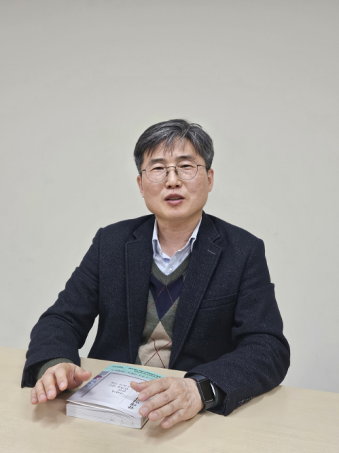 [인터뷰] 유승훈 근현대역사관 학예연구관 “좋은 전시는 유물이 아니라 이야기로 만들어진다”