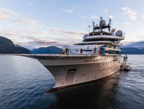 바다 위 연구센터 겸 미디어센터 ‘오션익스플로러호’ 부산항 첫 입항…KIOST와 연구 협력