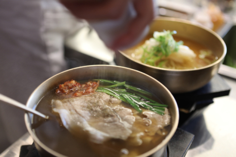 ‘양산국밥’은 신창국밥 스타일의 맑은 국물이 특징이다. 양산국밥 제공
