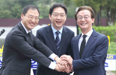 '현실성' 앞세운 메가시티 vs ‘실익’ 내세운 행정통합…PK 재편 갈림길
