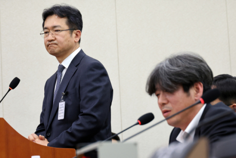 “李 방북 비용 맞다” 증언에 ‘발칵’…여야, 국조서 또 충돌