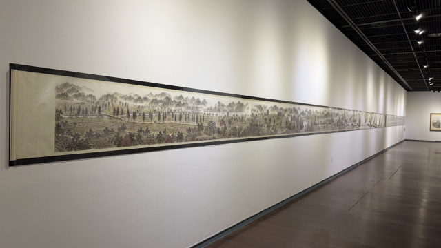 혜촌 김학수 화백 특별 전시회 ‘붓으로 그리는 역사: 한강 1300리 길, 시대를 담다’에 전시된 ‘한강전도’ 일부. 김은영 기자 key66@