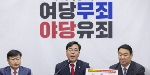 민주 ‘싹쓸이’ 기세에 국힘 ‘조직력’으로 반격 태세 [최대 관심 ‘낙동강벨트 6곳’ 전망]