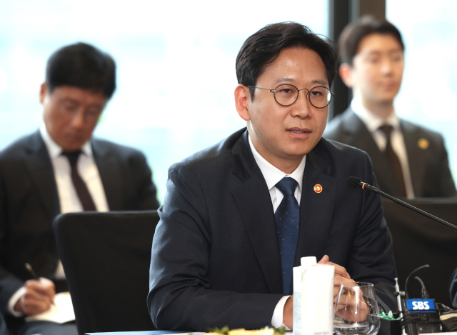 배경훈 부총리 겸 과학기술정보통신부 장관이 27일 서울 종로구 포시즌스호텔에서 열린 ‘과기정통부-구글 딥마인드 MOU 체결식’에서 인사말을 하고 있다. 연합뉴스