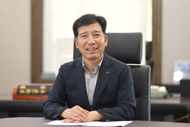 동아대 이해우 총장. 이재찬 기자 chan@