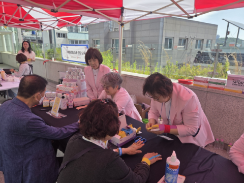 ‘어버이날 기념 효드림 축제’ 현장. 부산여대 제공