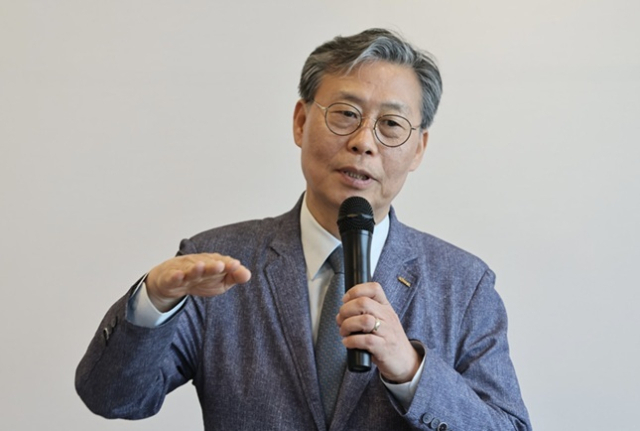 김 사장은 14일 광주송정역 인근에서 국토교통부 출입기자단과 간담회를 갖고 “철도요금을 적정한 수준으로 올려야 한다고 생각한다”고 말했다. 코레일 제공
