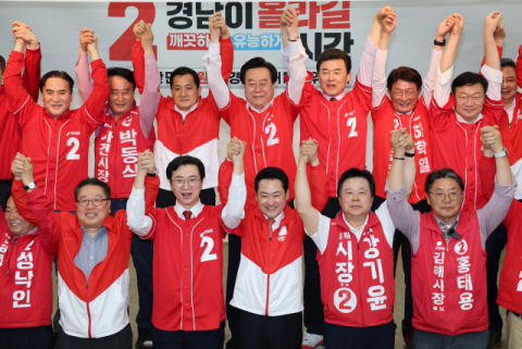 “PK 어렵다” 경계하는 與, “답이 안 보이네” 답답한 野