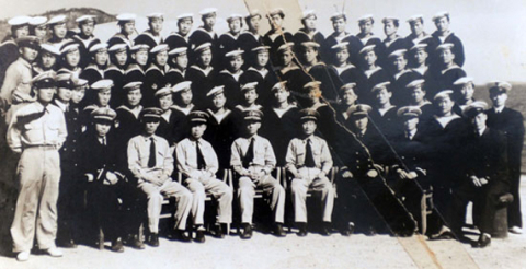 대한해협해전에 참전했던 73명의 백두산함 승조원들. 부산남구신문 제공