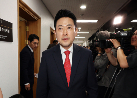 [사설] 장동혁 대표 물러나고 보수 대대적 혁신해야 희망 있다