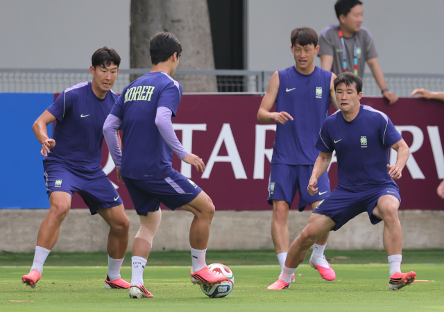 한국 축구 국가대표팀 선수들이 2026 북중미 월드컵 체코와의 조별리그 1차전을 하루 앞둔 10일(현지 시간) 멕시코 과달라하라 인근 훈련장에서 마지막 훈련을 하고 있다.연합뉴스