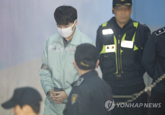 지난 2019년 당시 선고공판에 출석하는 손승원. 연합뉴스