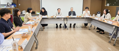 간담회 참석자들이 산학협력 방안을 논의하고 있다. 신라대 제공