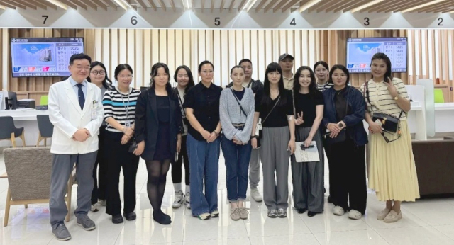 지난 5월 몽골 시장 조사 팸투어단이 좋은강안병원을 방문한 모습. 좋은강안병원 제공