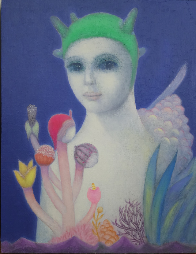 김춘자의 'Greenyoil on canvas'(2025). 잠들지 않는 밤 떠나는 푸른 여행. 생명꽃이 피어난 곳에서 달팽이 바람을 두른 그리니가 조용히 바라본다. space bv 제공