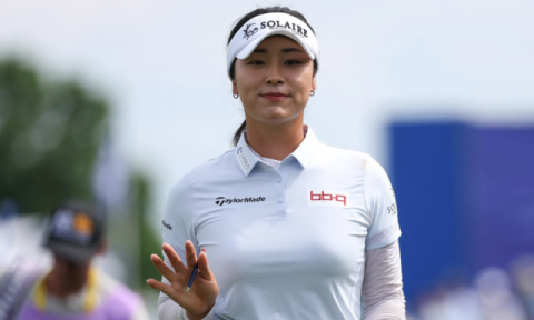 윤이나, 여자 PGA챔피언십 2R 선두…한국 선수 상위권 점령